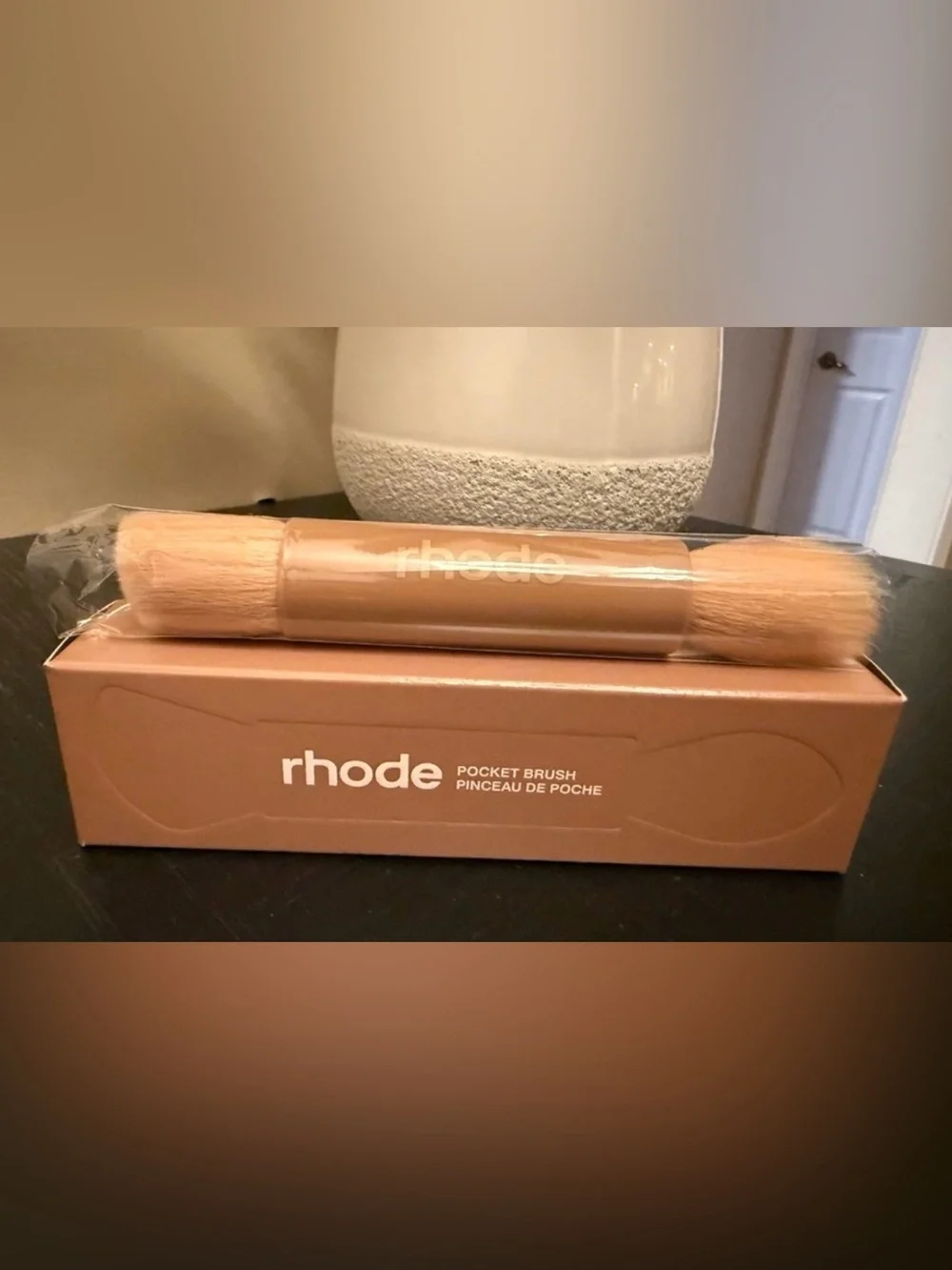 RHODE Pocket Brush